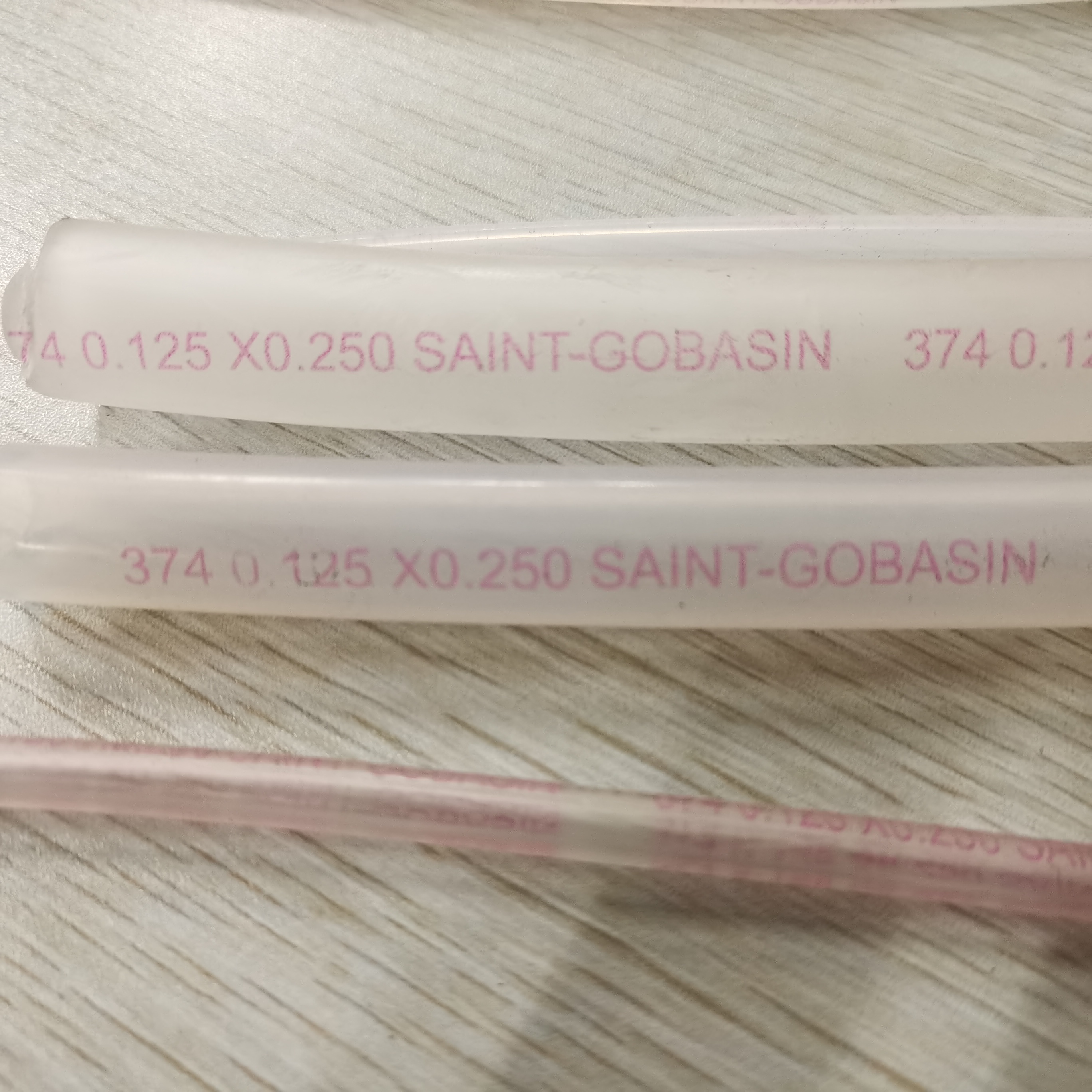 医疗行业  TPE血管 s20 UV 专色数字 喷码